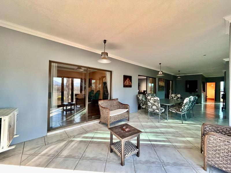 To Let 4 Bedroom Property for Rent in Xanadu North West